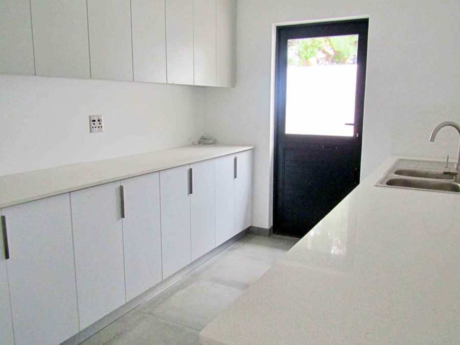 4 Bedroom Property for Sale in Shelley Point Western Cape